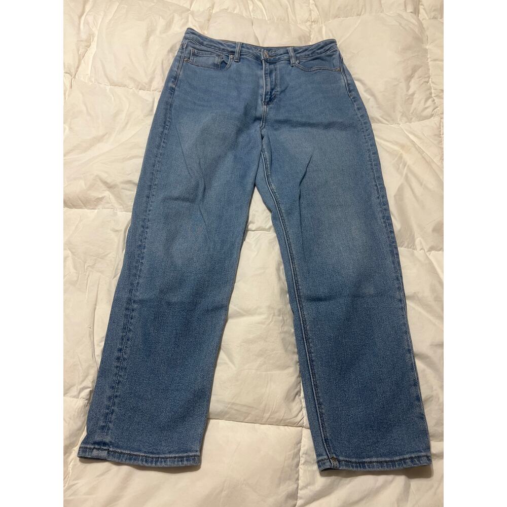 American Eagle Mom Jeans Size 10